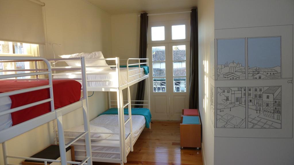 Santiago 31 Hostel Guimarães Chambre photo