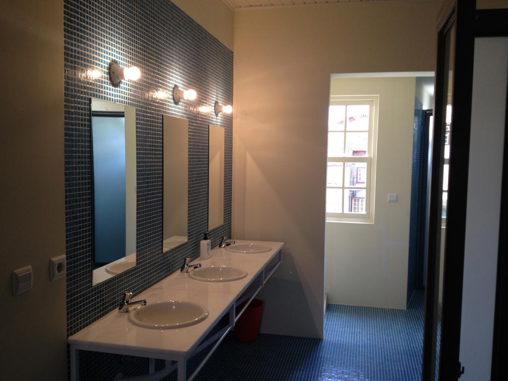 Santiago 31 Hostel Guimarães Extérieur photo