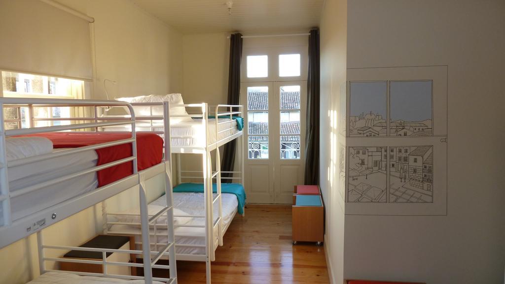 Santiago 31 Hostel Guimarães Extérieur photo