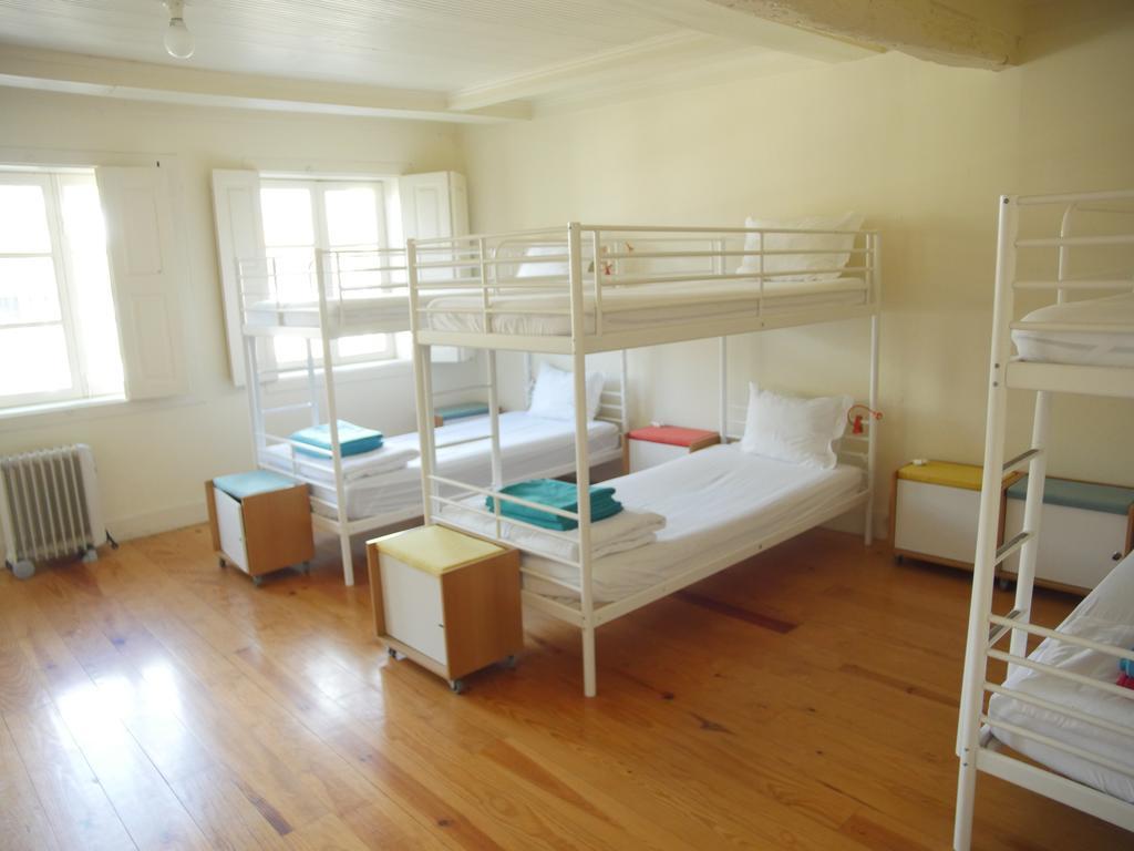 Santiago 31 Hostel Guimarães Extérieur photo