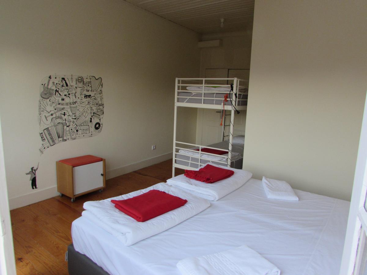 Santiago 31 Hostel Guimarães Extérieur photo